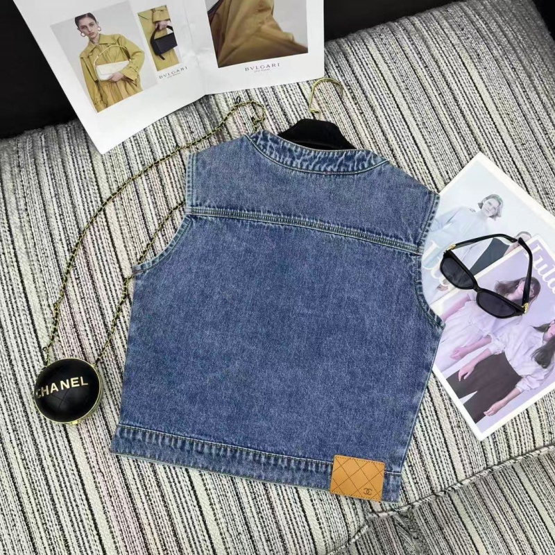 Ch**el jeans